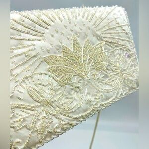 Vintage Partners white beaded bag